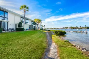 6400 Flotilla Dr, Holmes Beach, FL 34217 - Photo 33