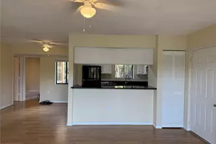 5697 Ashton Lake Dr, Sarasota, FL 34231 - Photo 9