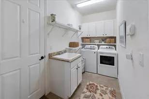 16717 Bwana Pl, Lakewood Ranch, FL 34211 - Photo 21