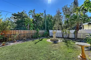 2429 Whippoorwill Cir, Sarasota, FL 34231 - Photo 25