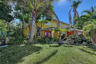 2429 Whippoorwill Cir, Sarasota, FL 34231 - Photo 3