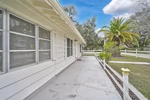 1010 Indian Beach Dr, Sarasota, FL 34234 - Photo 5