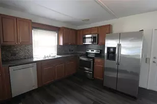 503 51st Ave W, Bradenton, FL 34207 - Photo 3