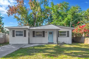 6815 S Wall St, Tampa, FL 33616 - Photo 1