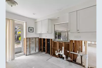 734 Canal Road, Sarasota, FL 34242 - Photo 11