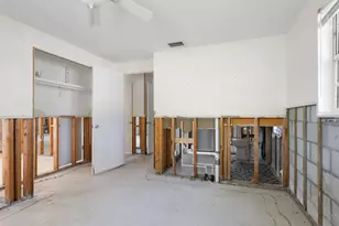 734 Canal Rd, Sarasota, FL 34242 - Photo 13