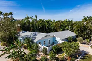 314 61st St, Holmes Beach, FL 34217 - Photo 79