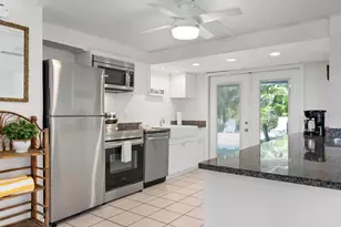 314 61st St, Holmes Beach, FL 34217 - Photo 15