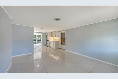 5529 Nutmeg Avenue, Sarasota, FL 34231 - Photo 7