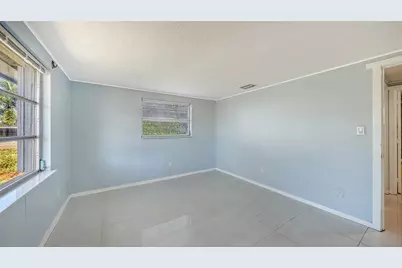 5529 Nutmeg Avenue, Sarasota, FL 34231 - Photo 17