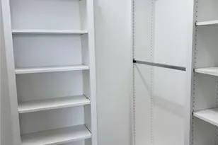 1547 Napoli Dr W, Sarasota, FL 34232 - Photo 13