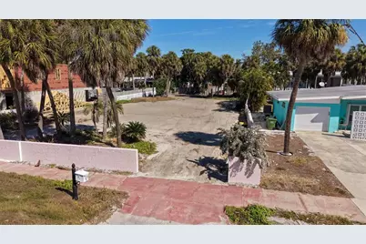 130 N Blvd Of The Presidents, Sarasota, FL 34236 - Photo 17