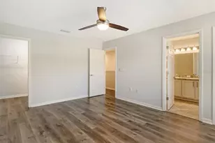 1262 Grantham Dr, Sarasota, FL 34234 - Photo 23