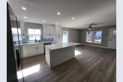 1013 13th Street E, Bradenton, FL 34208 - Photo 13