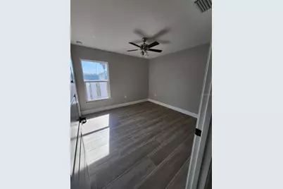 1013 13th Street E, Bradenton, FL 34208 - Photo 3