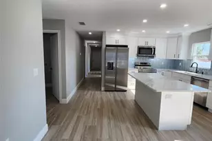 1013 13th St E, Bradenton, FL 34208 - Photo 11