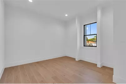 7125 Westmoreland Drive, Sarasota, FL 34243 - Photo 17