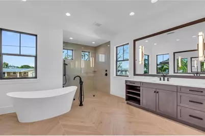 7125 Westmoreland Drive, Sarasota, FL 34243 - Photo 21