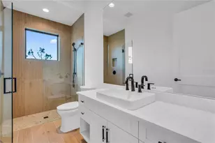 7125 Westmoreland Dr, Sarasota, FL 34243 - Photo 29