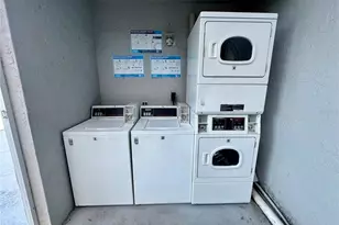 1860 Phillippi Shores Dr, Sarasota, FL 34231 - Photo 19