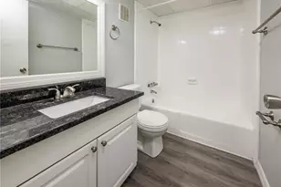 1860 Phillippi Shores Dr, Sarasota, FL 34231 - Photo 7