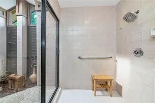 6976 Country Lakes Cir, Sarasota, FL 34243 - Photo 23