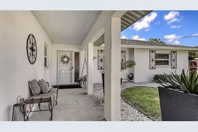 6717 Roxbury Drive, Sarasota, FL 34231 - Photo 5