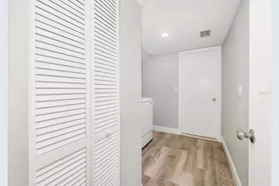 928 Laurel Avenue, Venice, FL 34285 - Photo 29