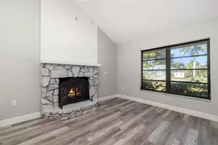 928 Laurel Ave, Venice, FL 34285 - Photo 9