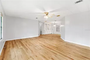 6710 36th Ave E, Palmetto, FL 34221 - Photo 9