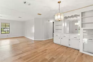 6710 36th Ave E, Palmetto, FL 34221 - Photo 7