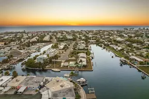 34 Seaside Ct, Holmes Beach, FL 34217 - Photo 55