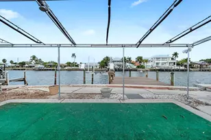 34 Seaside Ct, Holmes Beach, FL 34217 - Photo 47