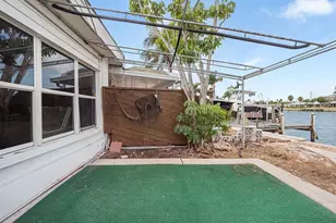 34 Seaside Ct, Holmes Beach, FL 34217 - Photo 45