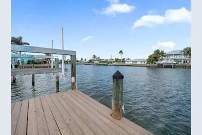 34 Seaside Court, Holmes Beach, FL 34217 - Photo 15