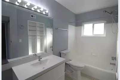 2304 Ringling Boulevard #208, Sarasota, FL 34237 - Photo 11