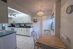 19 Whispering Sands Dr, Sarasota, FL 34242 - Photo 5