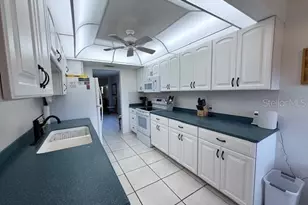 19 Whispering Sands Dr, Sarasota, FL 34242 - Photo 3