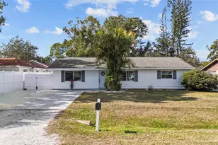 4848 Camphor Ave, Sarasota, FL 34231 - Photo 3