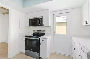 5915 Tidewood Ave, Sarasota, FL 34231 - Photo 13