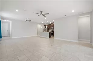 5237 Savino Cir, Palmetto, FL 34221 - Photo 11