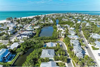115 Los Cedros Drive, Anna Maria, FL 34216 - Photo 17