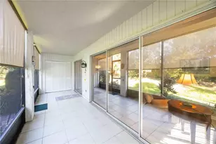 2756 Clubhouse Dr, Sarasota, FL 34232 - Photo 31