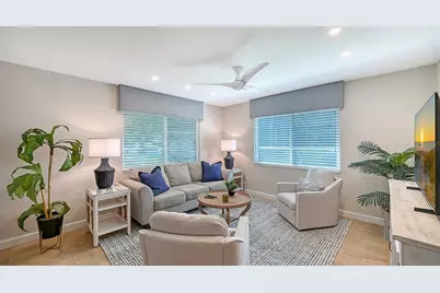 576 Sutton Place, Longboat Key, FL 34228 - Photo 9