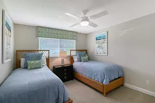576 Sutton Pl, Longboat Key, FL 34228 - Photo 23
