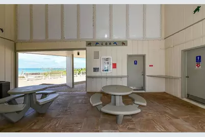 576 Sutton Place, Longboat Key, FL 34228 - Photo 55