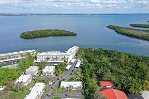 576 Sutton Pl, Longboat Key, FL 34228 - Photo 1