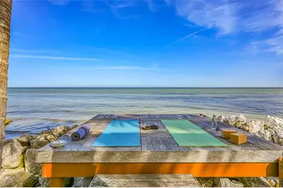 832 S Bay Boulevard #A & B, Anna Maria, FL 34216 - Photo 15