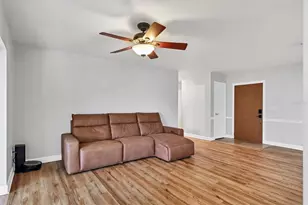 2813 21st Ave W, Bradenton, FL 34205 - Photo 21