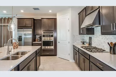 8521 Golden Dawn Court, Sarasota, FL 34241 - Photo 19